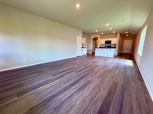 Building Photo - ***2508 E. Jan Street***