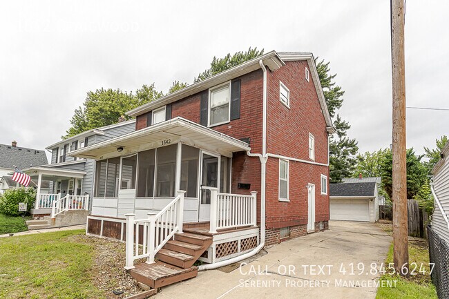 Building Photo - 1542 Craigwood-