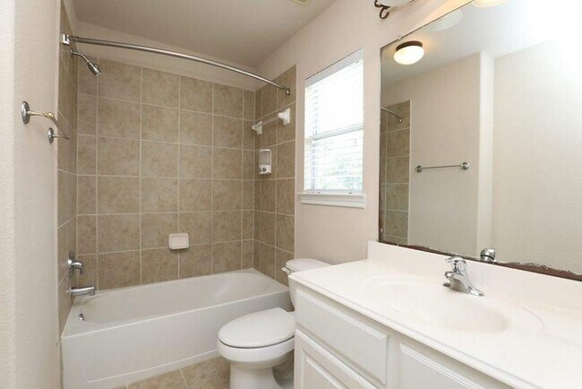 Building Photo - 26215 Park Ivy Ln