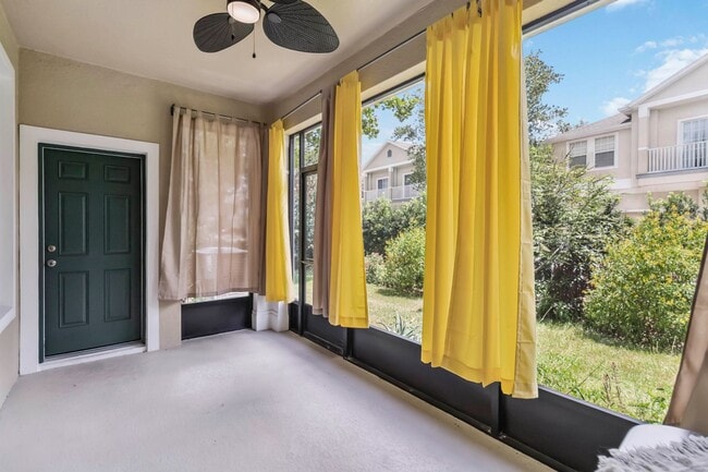 Building Photo - Beautiful 4/2.5 Townhome for Rent in Harmo...