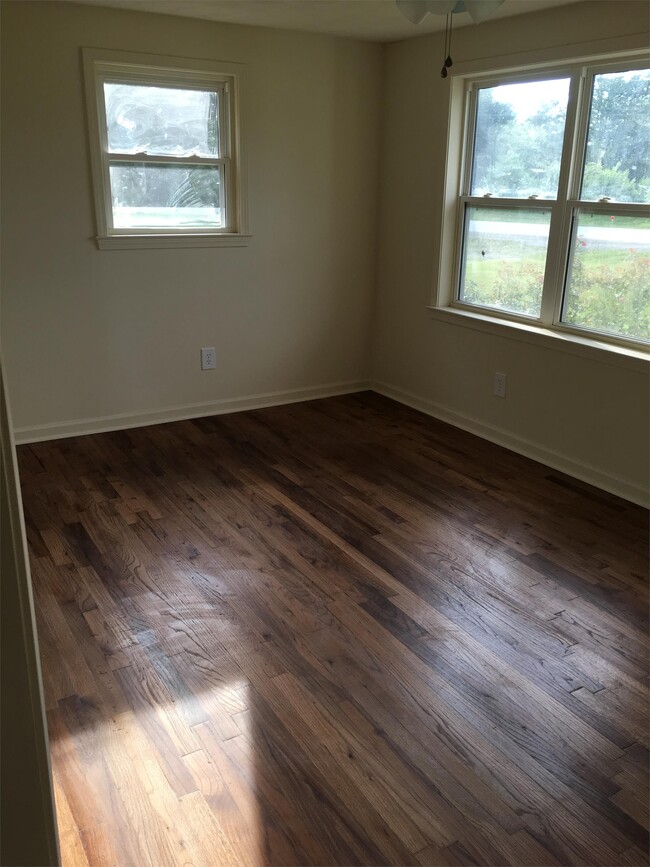 Building Photo - 114 Morrison St