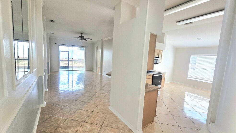 Building Photo - 9730 White Barn Way