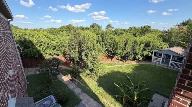 Building Photo - 6728 S Fork Dr