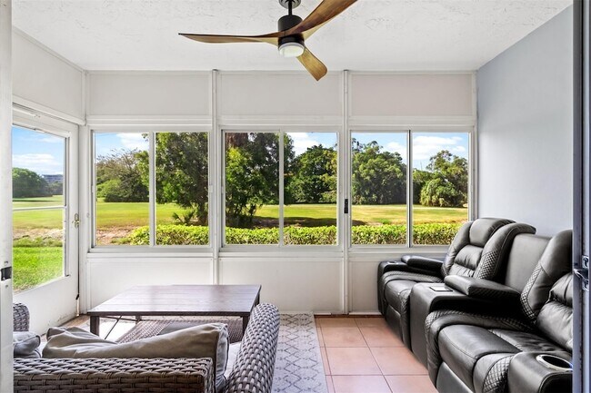 Building Photo - 3151 S Palm Aire Dr