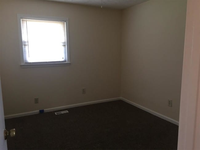 Building Photo - 1122 E Mcintosh Rd