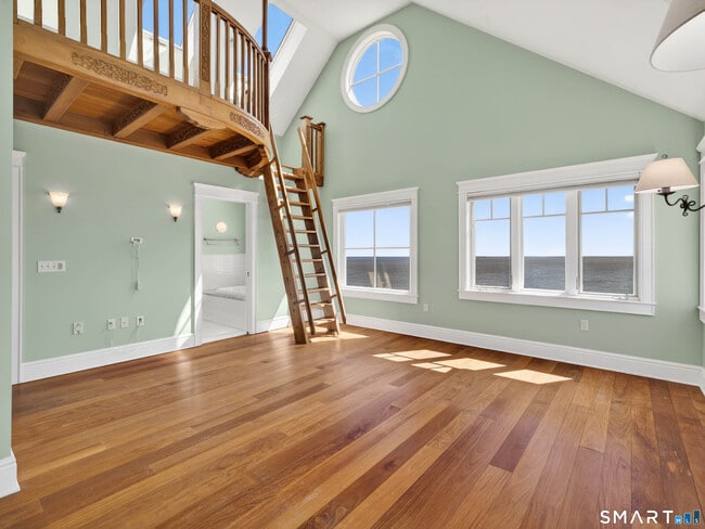 Building Photo - 4 Point Rd