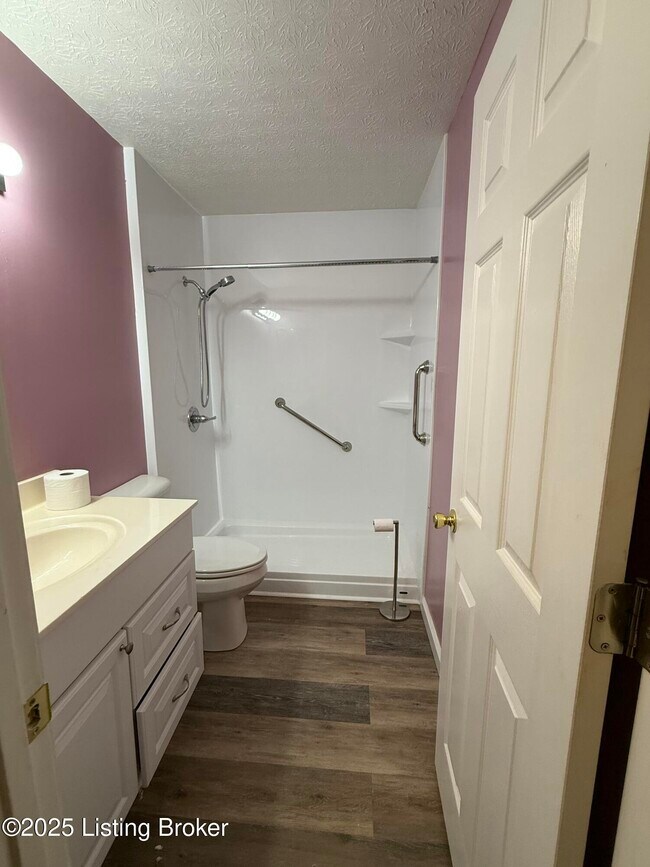 Building Photo - 10305 Trotters Pointe Dr