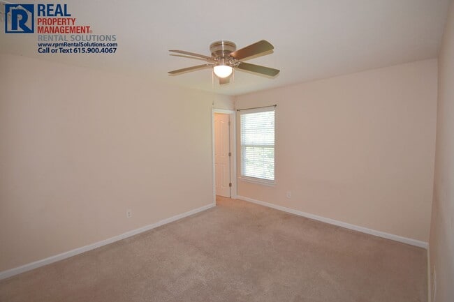 Building Photo - Wonderful 2 story 3BD/2.5BA home in LaVergne w/ attached garage!