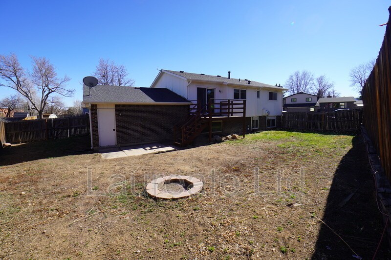 Building Photo - 8589 W Fair Ave