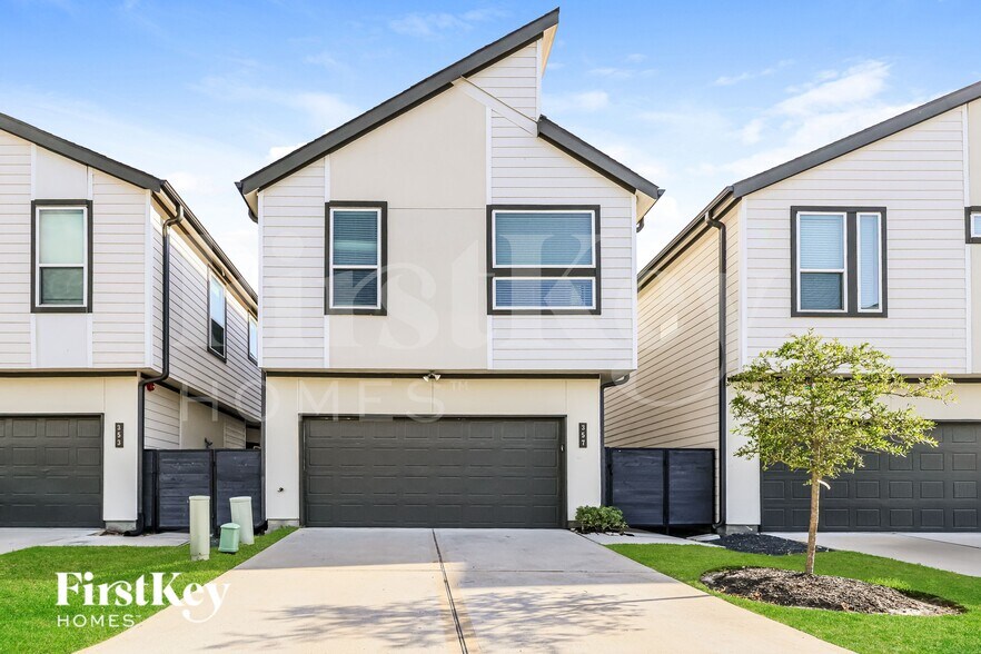 Building Photo - 357 N Centro Cir