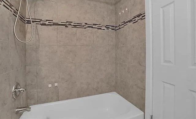 Building Photo - 1680 Luna Dr