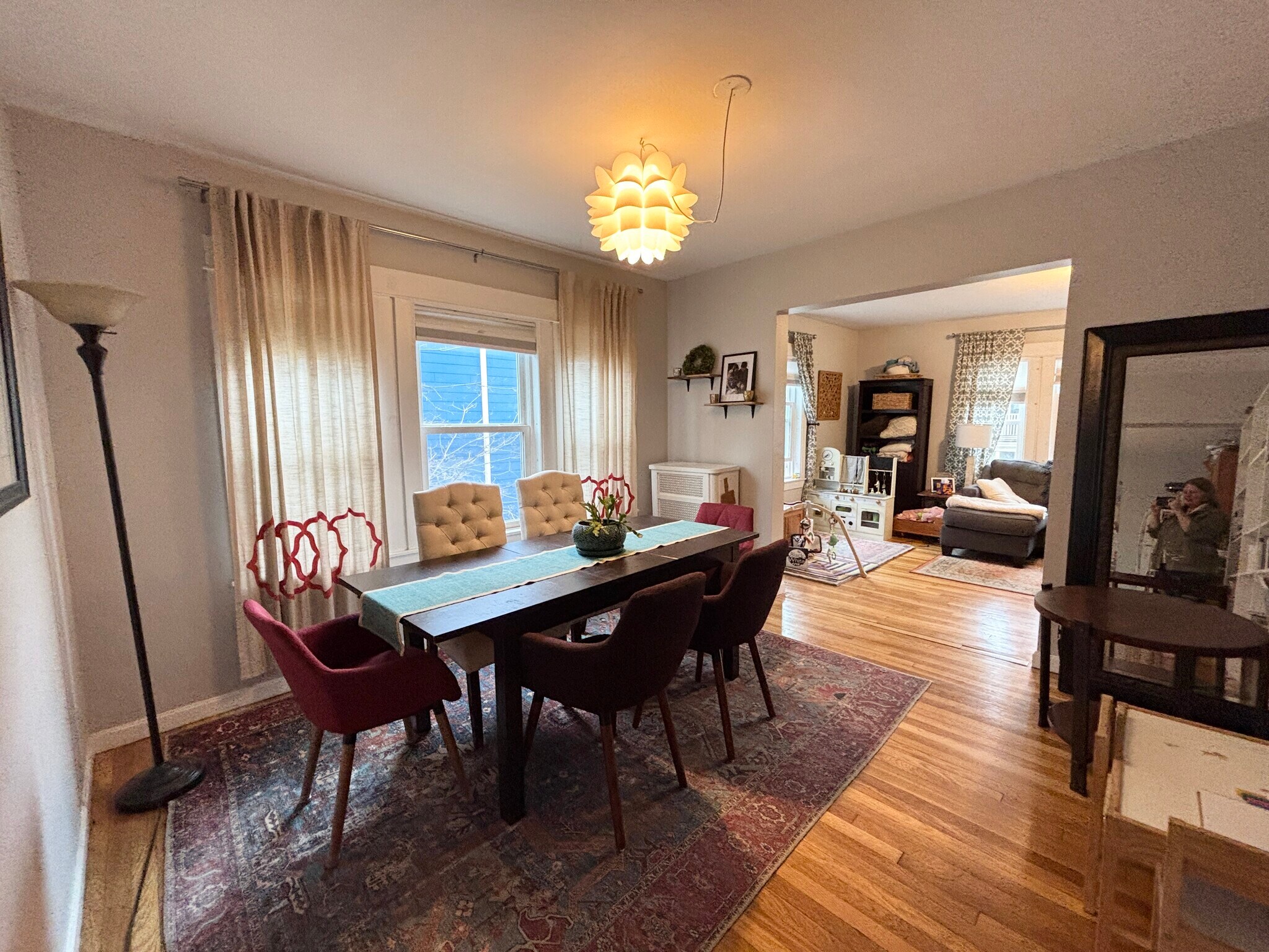 Building Photo - 94-96-96 Rossmore Rd