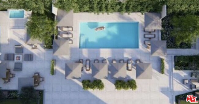 Building Photo - 999 N Doheny Dr