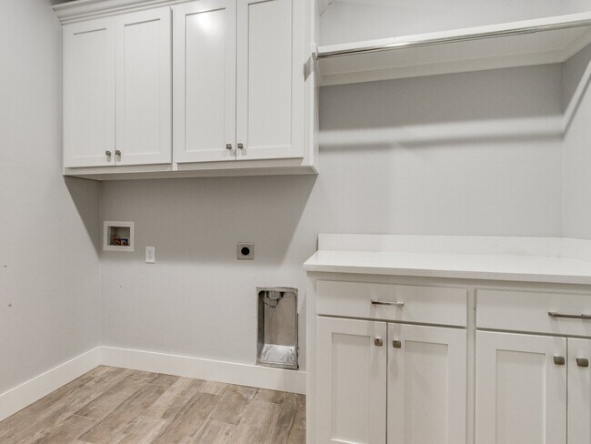 Building Photo - 14525 Rochefort Ln