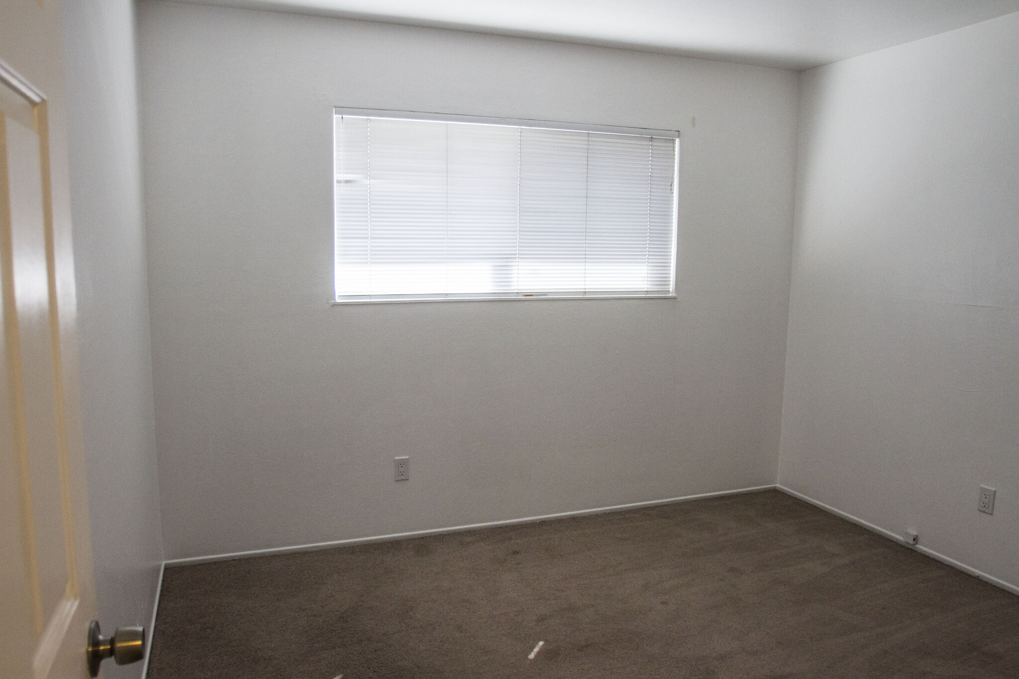 Back bedroom - 621 Grand Fir Ave