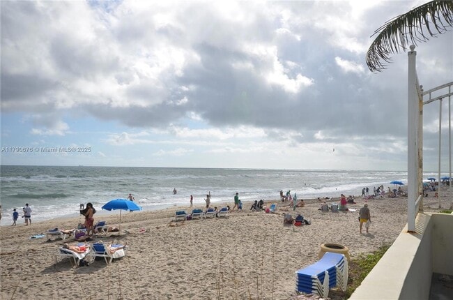 Building Photo - 3801 S Ocean Dr