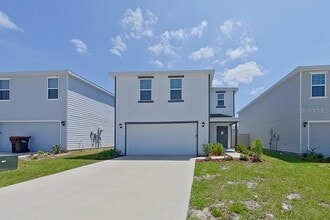 Building Photo - 8645 SW 44th Ct