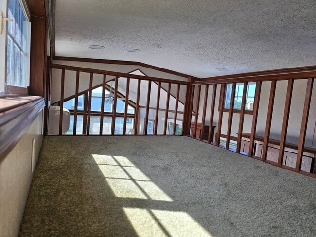 Building Photo - 200 S Banana River Dr