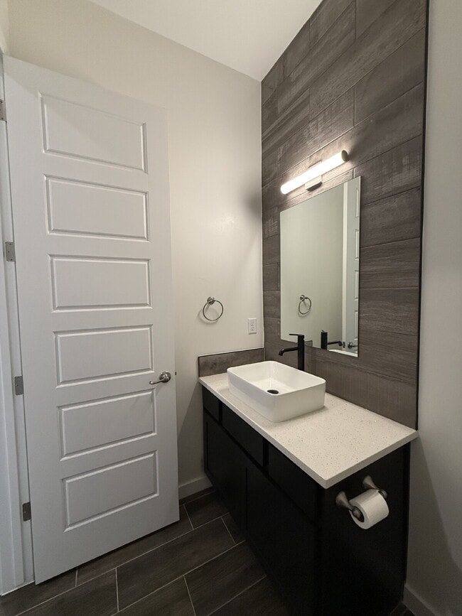 Building Photo - 13389 Carterton Ave