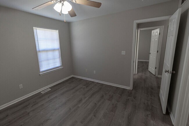 Building Photo - 4012-4014 Arctic Fox Dr.