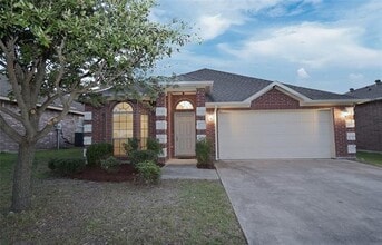 Building Photo - 1204 Varacruz Dr