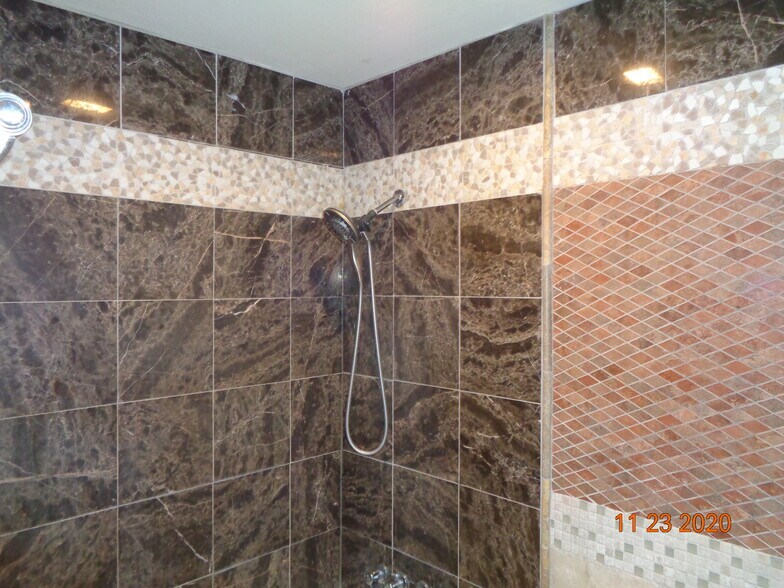 Building Photo - 676 Jennifer Jean Dr