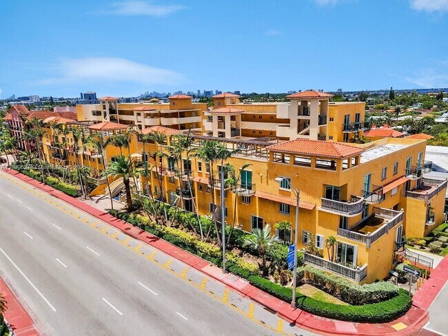 Building Photo - 8888 Collins Ave