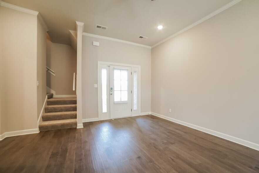 Building Photo - 7760 Melisa Dr