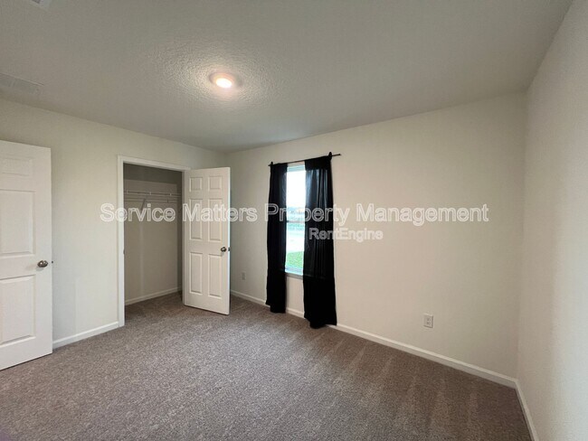 Building Photo - 4370 Jitterbug St