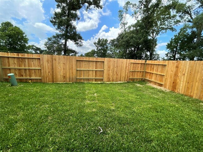 Building Photo - 25512 Starling Ln