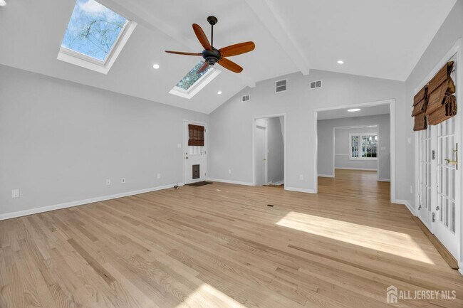 Building Photo - 1430 Kearney Dr