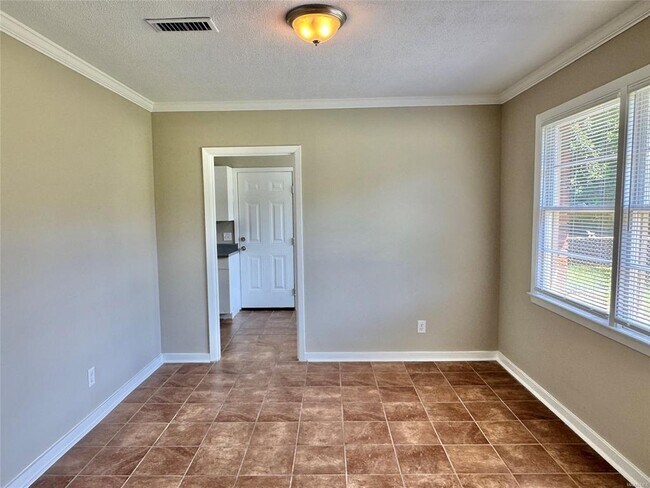 Building Photo - 3719 Bridlewood Dr
