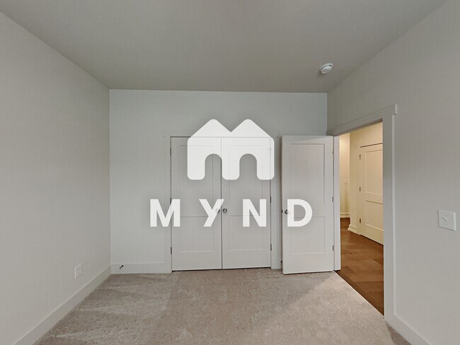 Building Photo - 2600 Mason Circle Unit A
