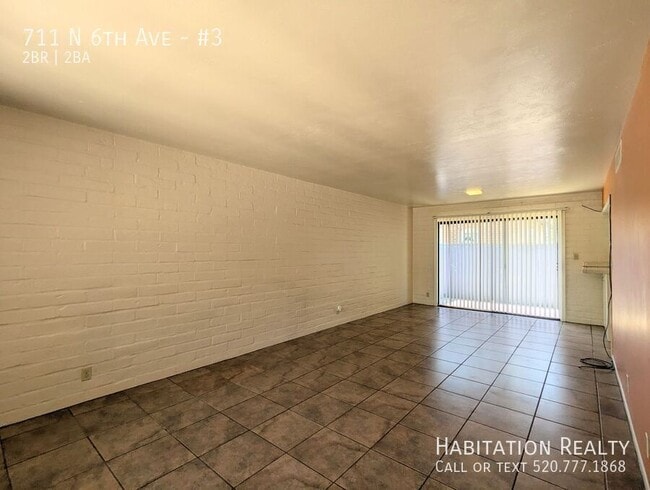 Building Photo - 711 N 6th Ave