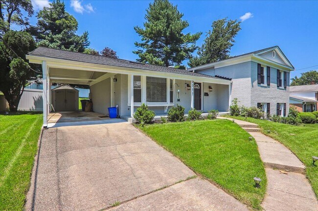 Building Photo - COMING SOON - Fresh and Updated - 4Bed/3Bath Split Level  w/ spacious yard