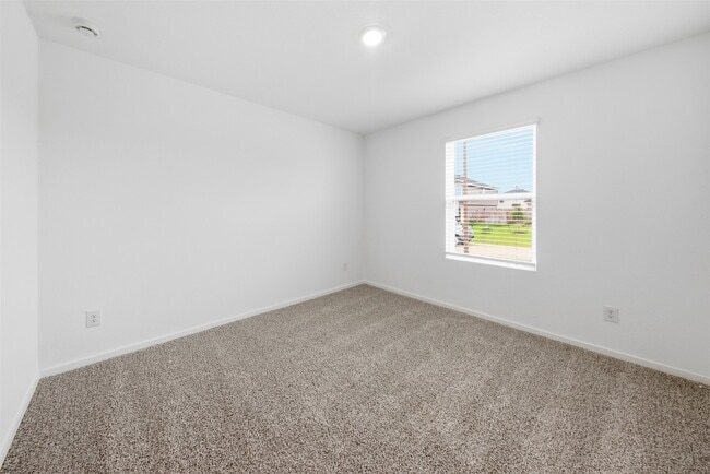 Building Photo - 40810 Hawthorne Glades St