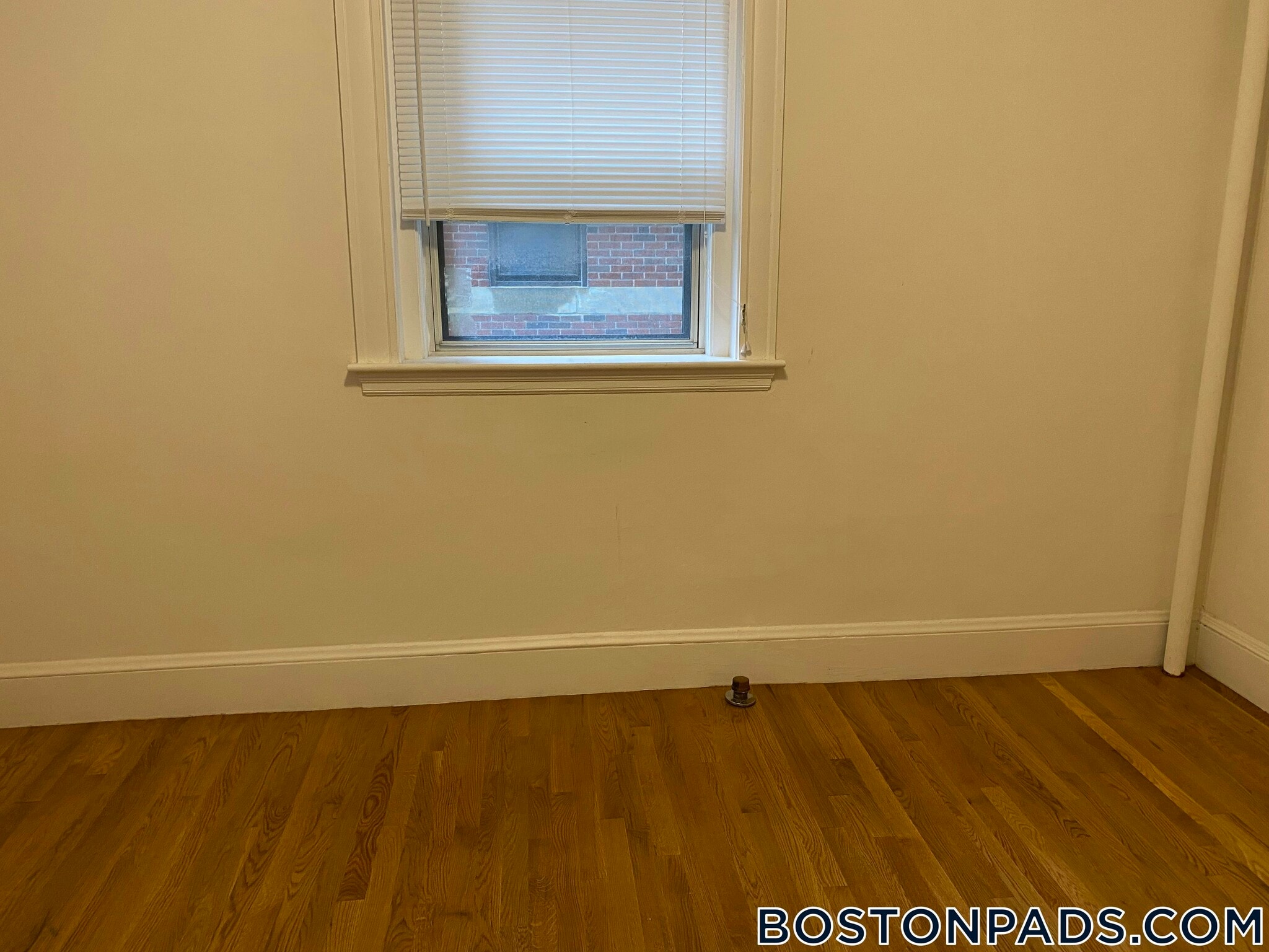 Building Photo - 16 Lakeville Rd