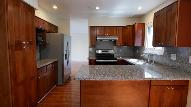 Building Photo - 318 Barbara Ln