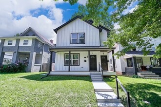 Building Photo - 3BD/2BA brand new condo in Irvington!