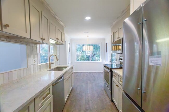 Building Photo - 45 St Claire Ln NE