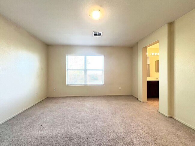 Building Photo - 9044 Partridge Hill St