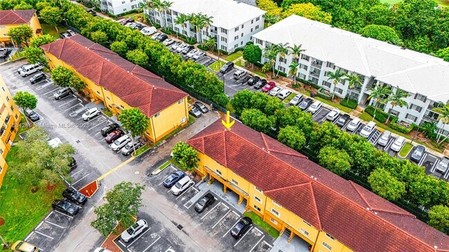 Building Photo - 8240 SW 149th Ct