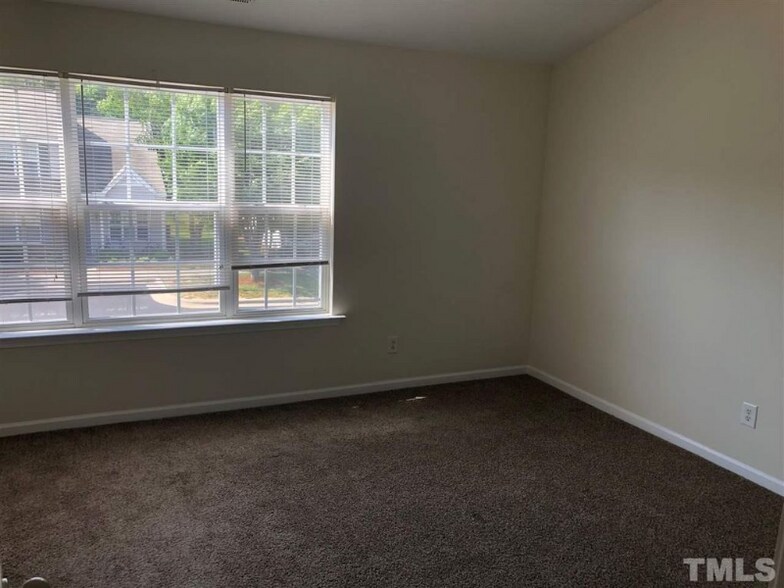 Building Photo - 7938 Averette Hill Dr