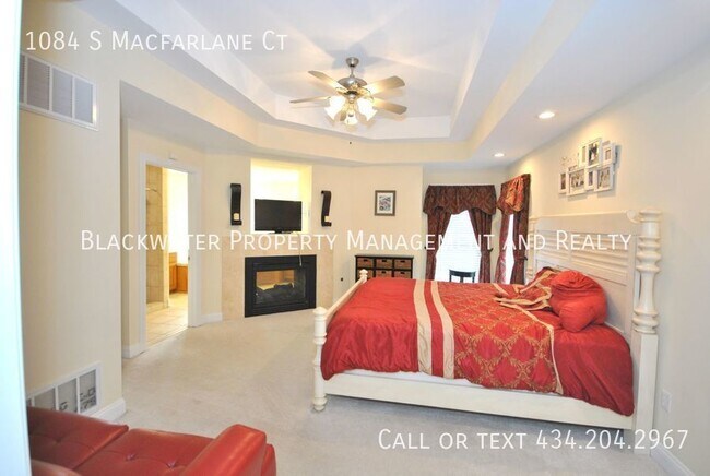 Building Photo - Beautiful Home in Lake Vista