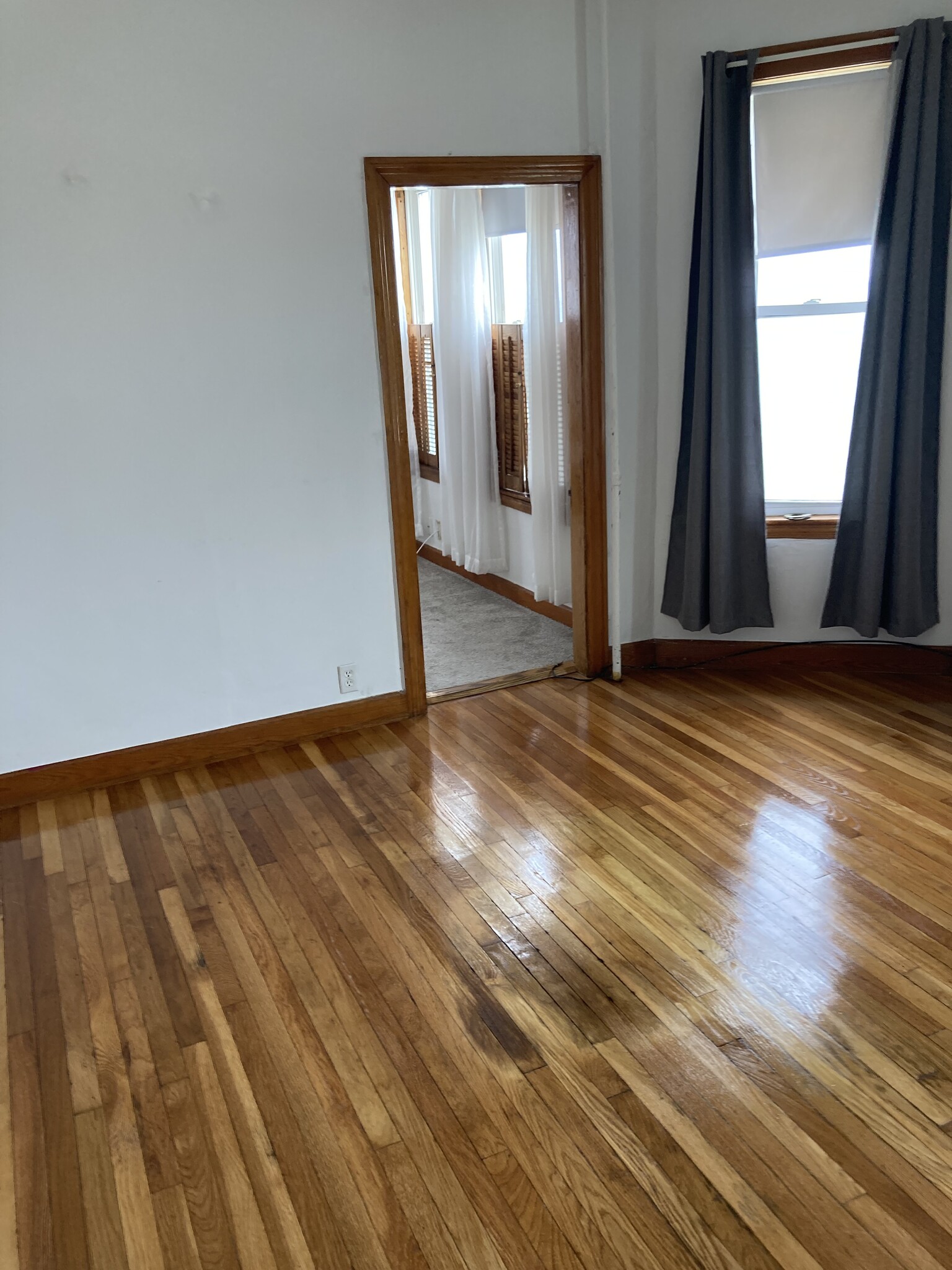 HARDWOOD FLOORS - 120 Crest Ave