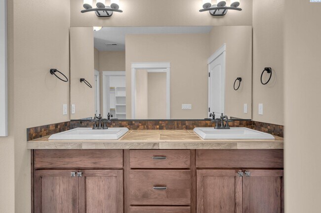 Building Photo - 3 Bed/2 Bath Richland House