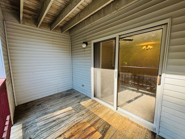 Building Photo - 402 Berryfield Ln