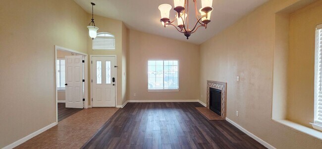 Building Photo - Charming 4-Bedroom Home in West El Paso – Spacious & Comfortable!
