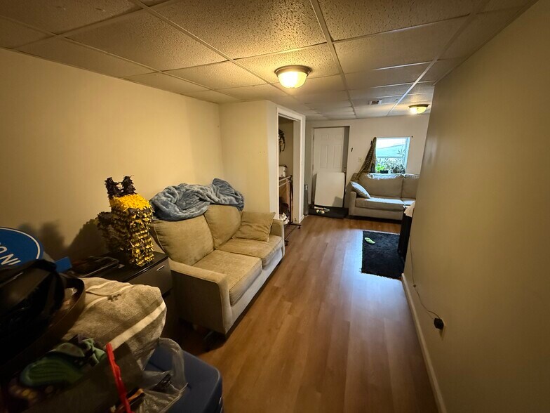 Building Photo - 925 Union Ave