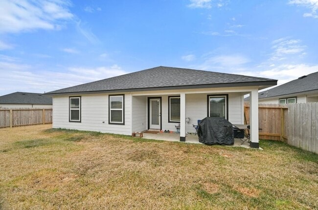 Building Photo - 1139 Hughes Crossing Dr